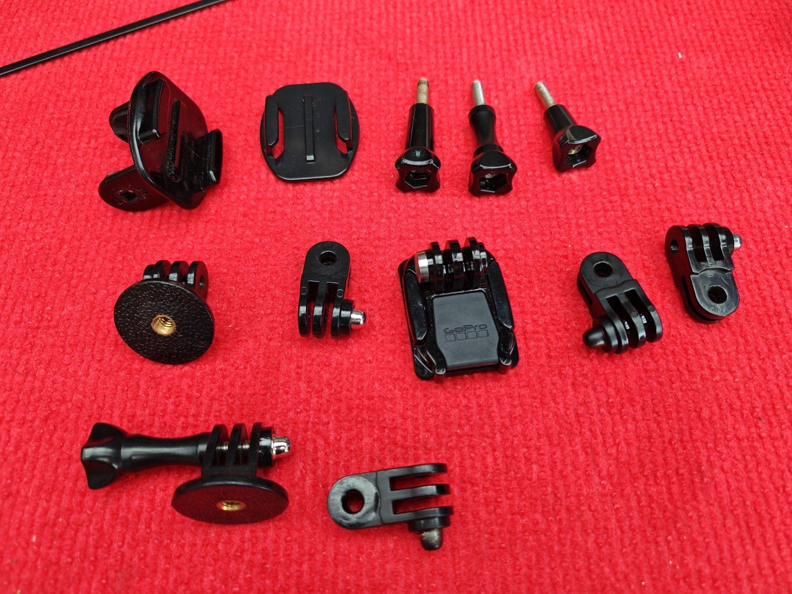 GoPro Accessoires Set: Bevestigingen, Oplader & Batterijen, Ophalen of Verzenden, Gebruikt, Oplaadbaar