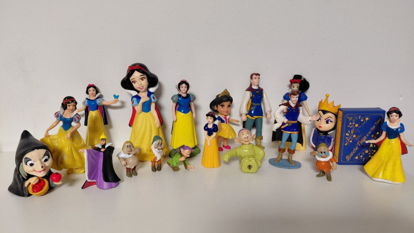 Sneeuwwitje Disney poppetjes, Ophalen of Verzenden, Zo goed als nieuw