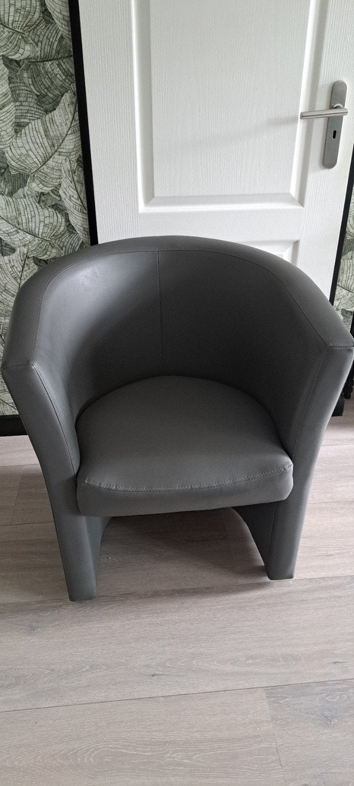GRATIS OPHALEN  grijze fauteuil, Ophalen, Kunststof, Gebruikt, Eén