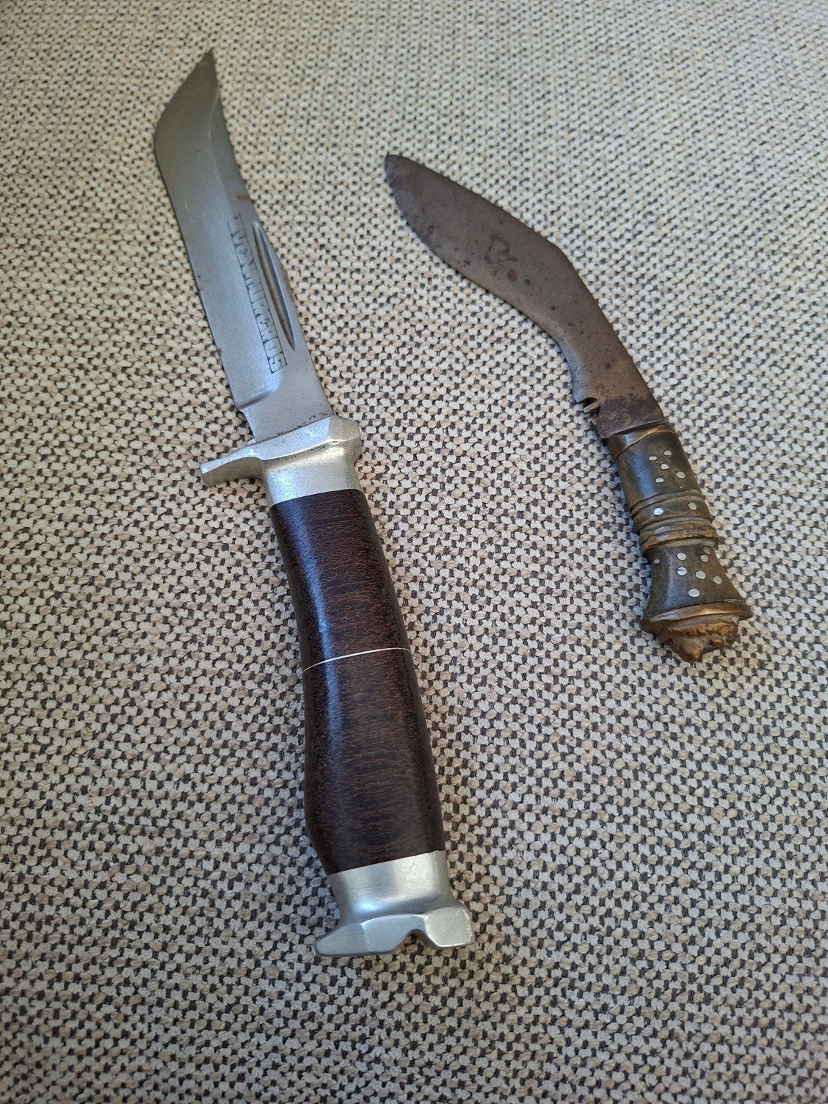 Set van twee decoratieve messen: jachtmes en kukri, Ophalen of Verzenden