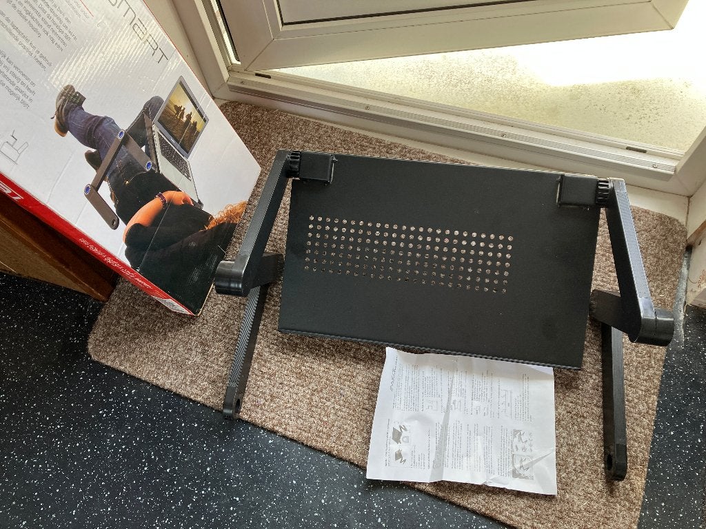laptoptafel nieuw in verpakking, Computers en Software, Laptoptafels, Ophalen of Verzenden, Nieuw, In hoogte verstelbaar