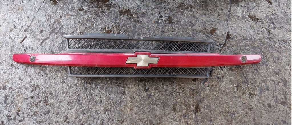 Chevrolet Trailblazer grille 2002-2009, Gebruikt, Info@gm.com, Voor, Chevrolet