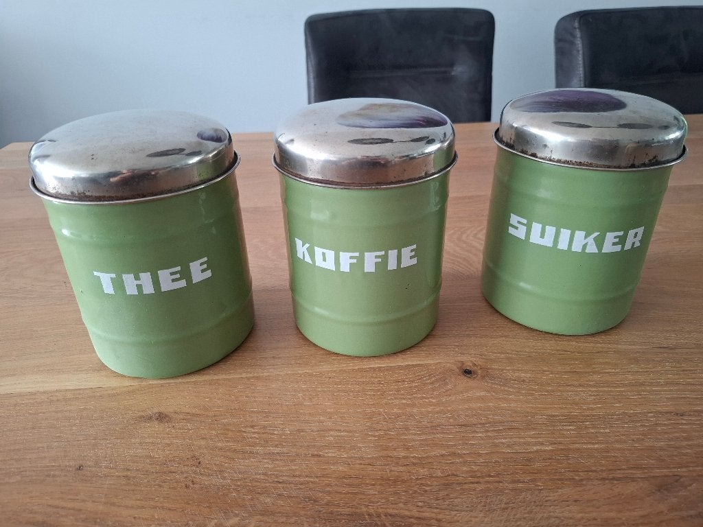 3 vintage groen emaille voorraadbussen, Ophalen