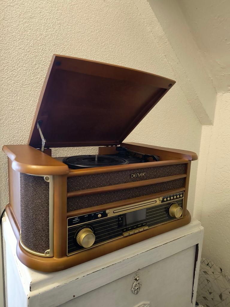 Denver Retro Platenspeler MCR51 DAB+/FM/CD/USB/CASSETTE, Zo goed als nieuw, USB-aansluiting, Platenspeler, Ophalen