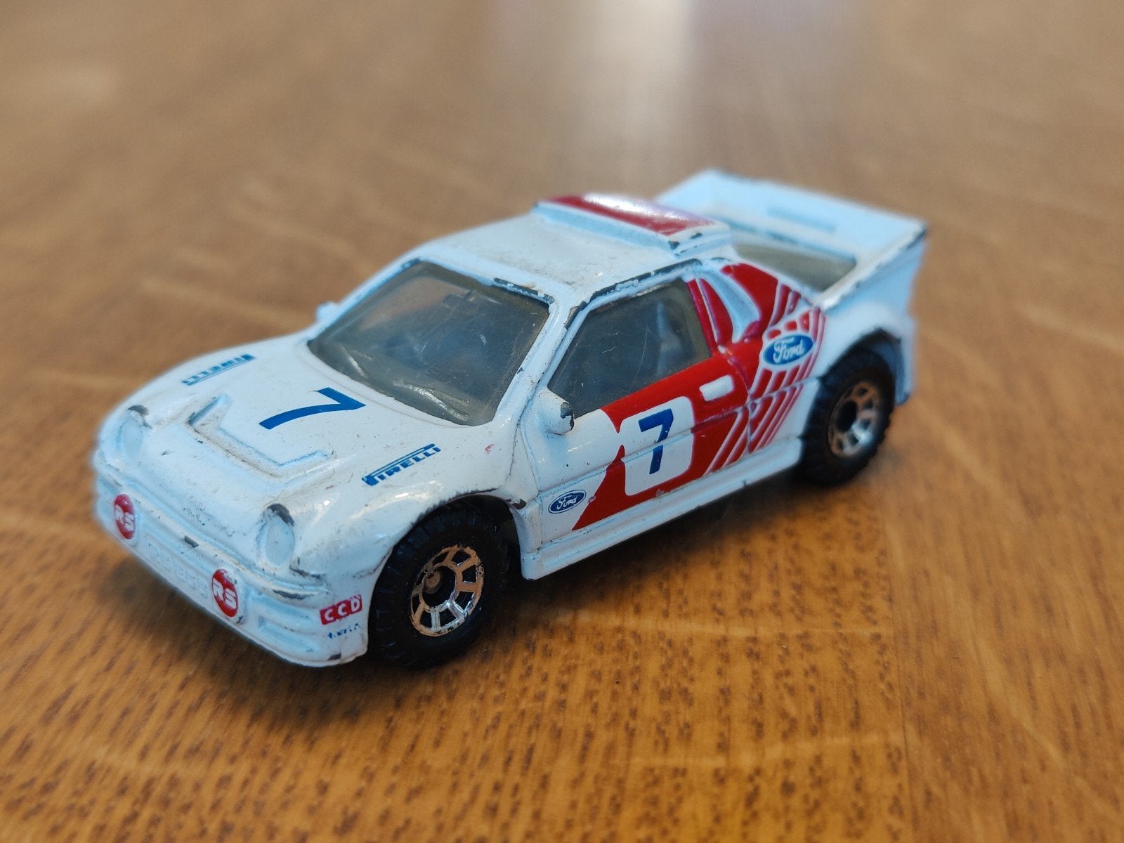 Matchbox Ford RS 200 RALLY, Ophalen of Verzenden, Zo goed als nieuw, Auto