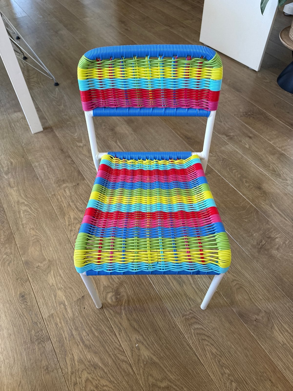 Kleurrijke kinderstoel - IKEA VÄRMLAND, Ophalen, Kunststof, Overige kleuren, Zo goed als nieuw