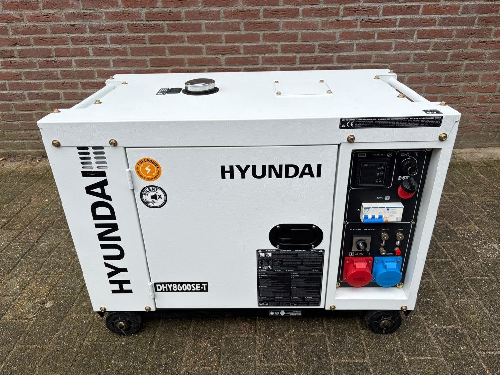 Hyundai dieselaggregaat 7,9 kVA – ATS - in nieuwstaat, Ophalen, Zo goed als nieuw, 5 tot 10 kVA, Elektrisch startend