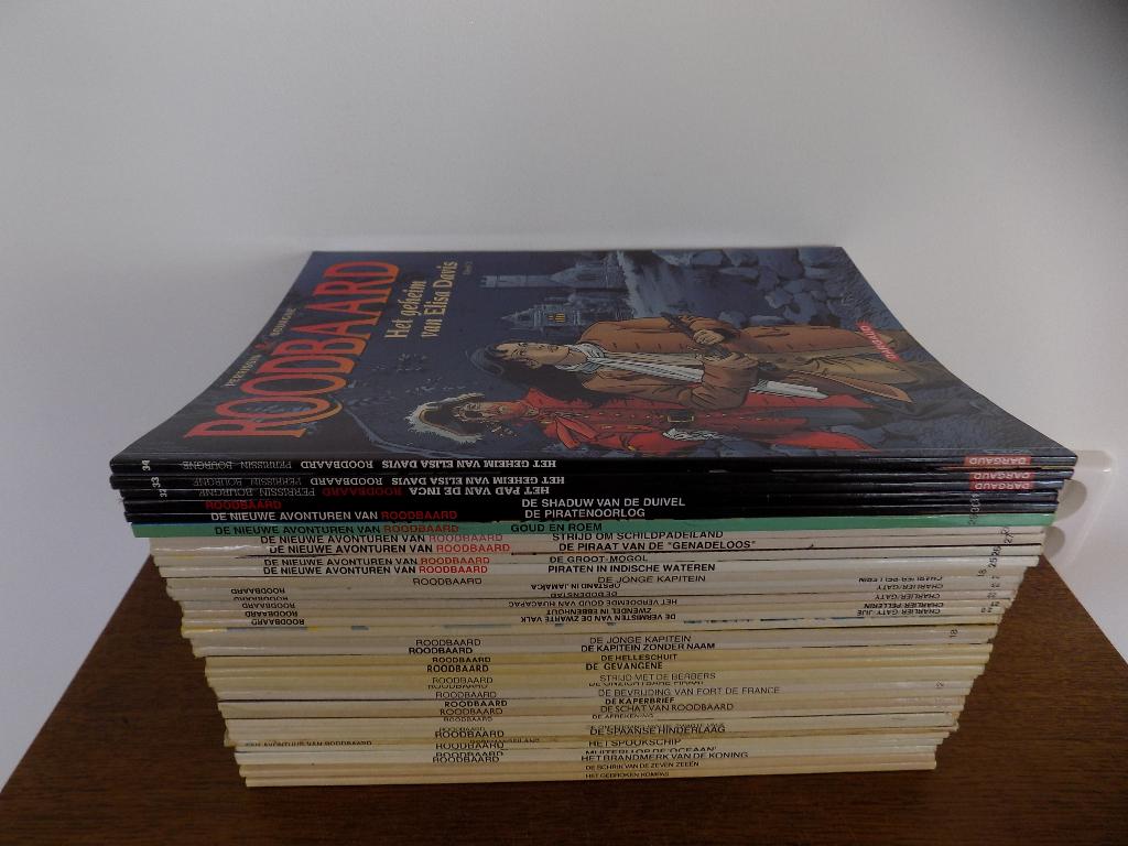 Roodbaard ~ Complete serie 1 t/m 34 + Hellevuur, Boeken, Stripboeken, Complete serie of reeks, Ophalen of Verzenden, Gelezen