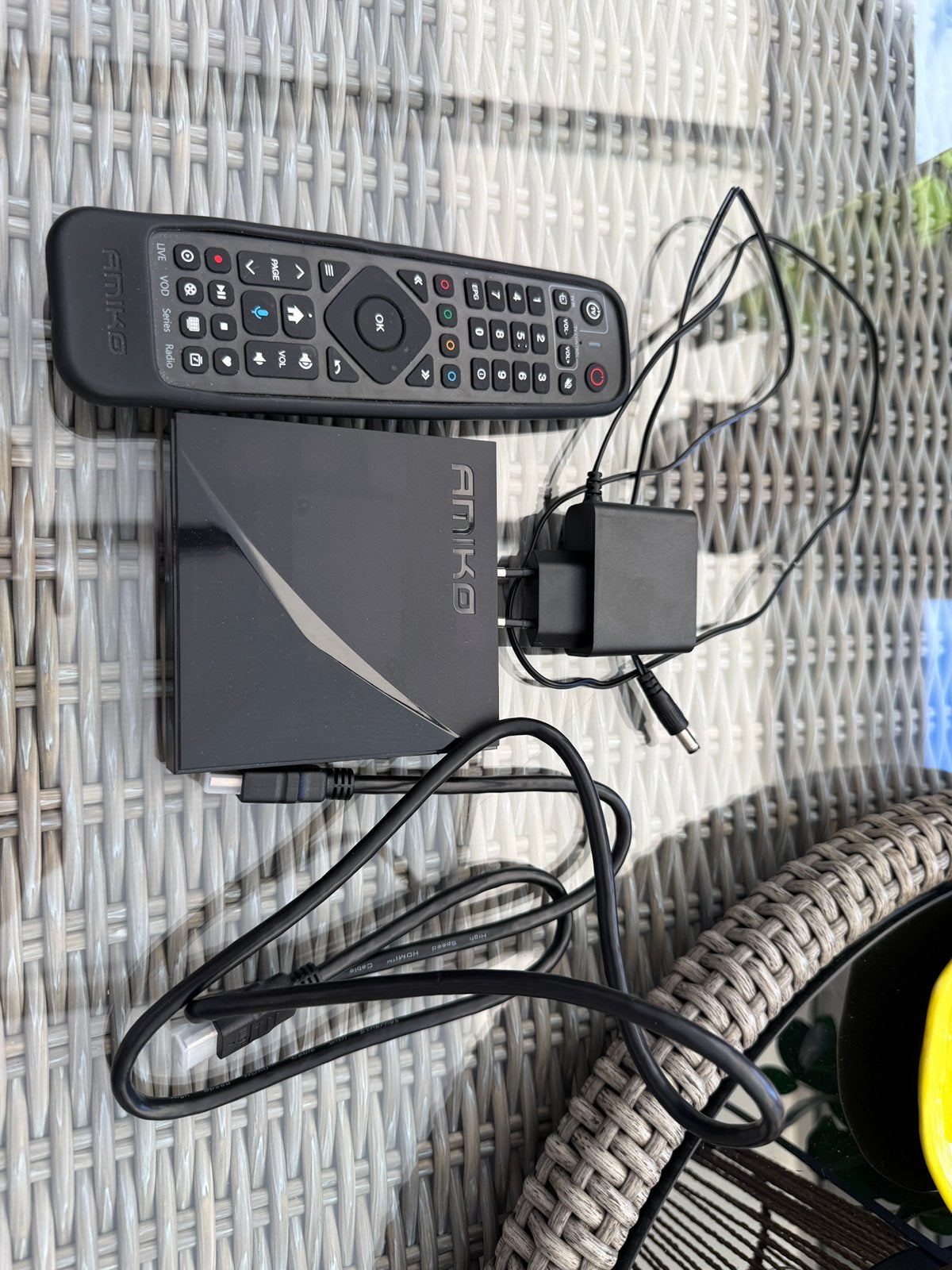 Amiko A11 Gold 2x in nieuw staat, Ophalen of Verzenden, Zo goed als nieuw, HDMI, Minder dan 500 GB