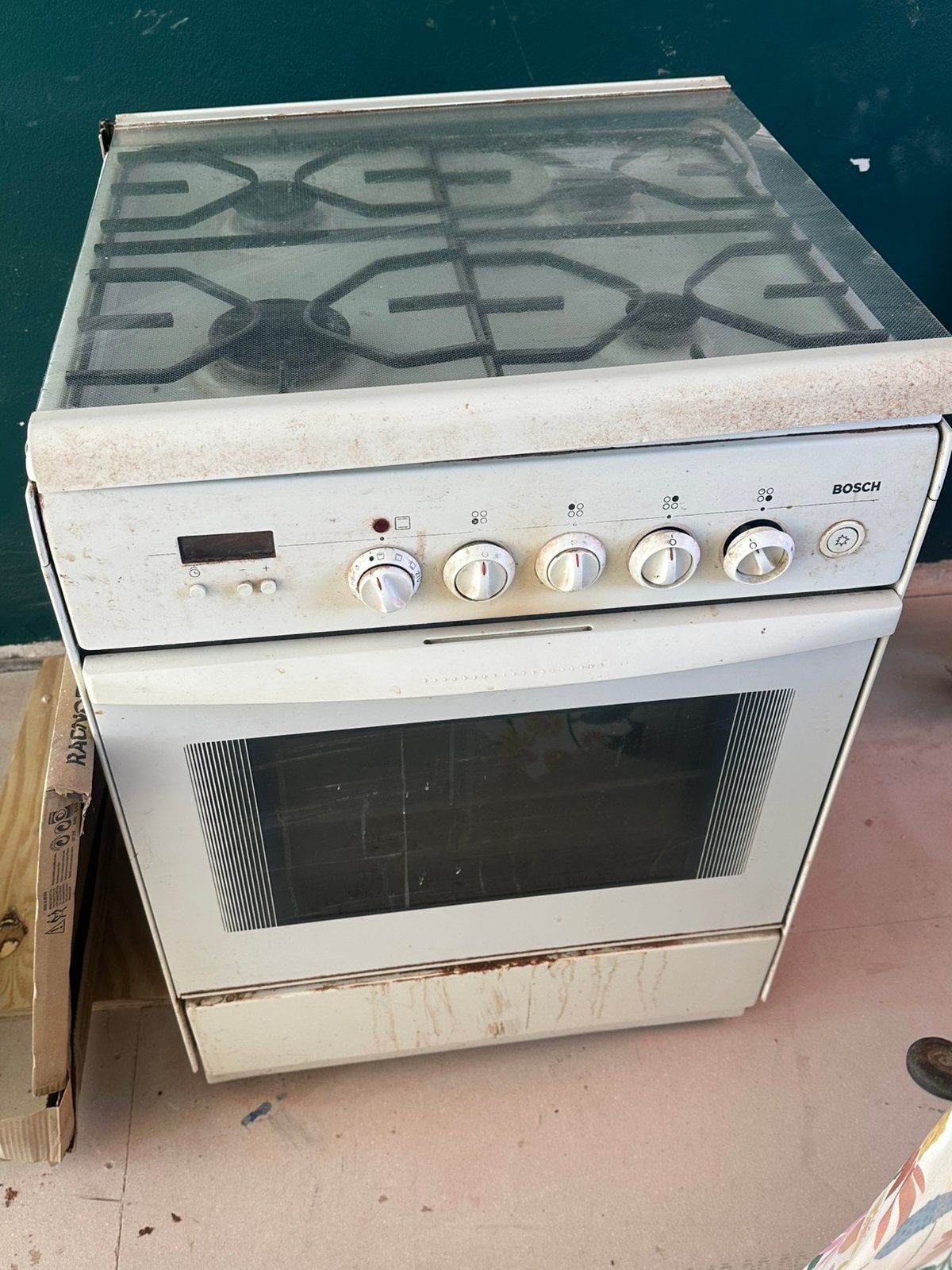 Fornuis en oven (gratis), Ophalen, Gebruikt, 4 kookzones, Gas