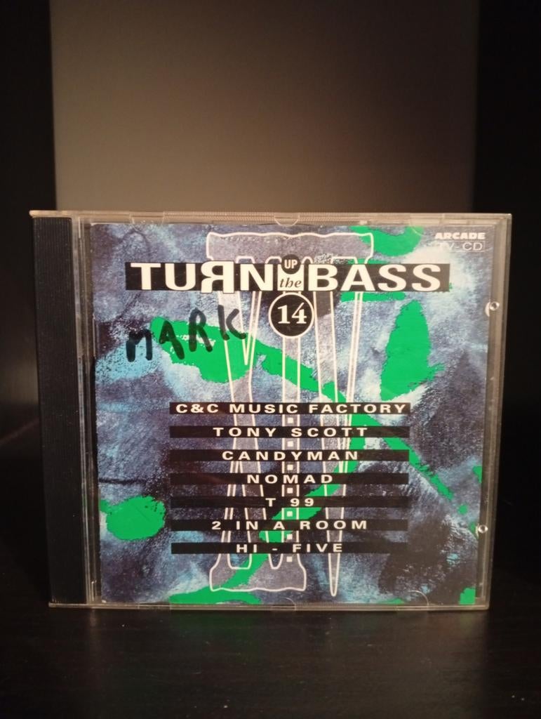 Turn Up The Bass 14 CD - Dance/Techno Classics, Ophalen of Verzenden, Gebruikt, Dance Populair