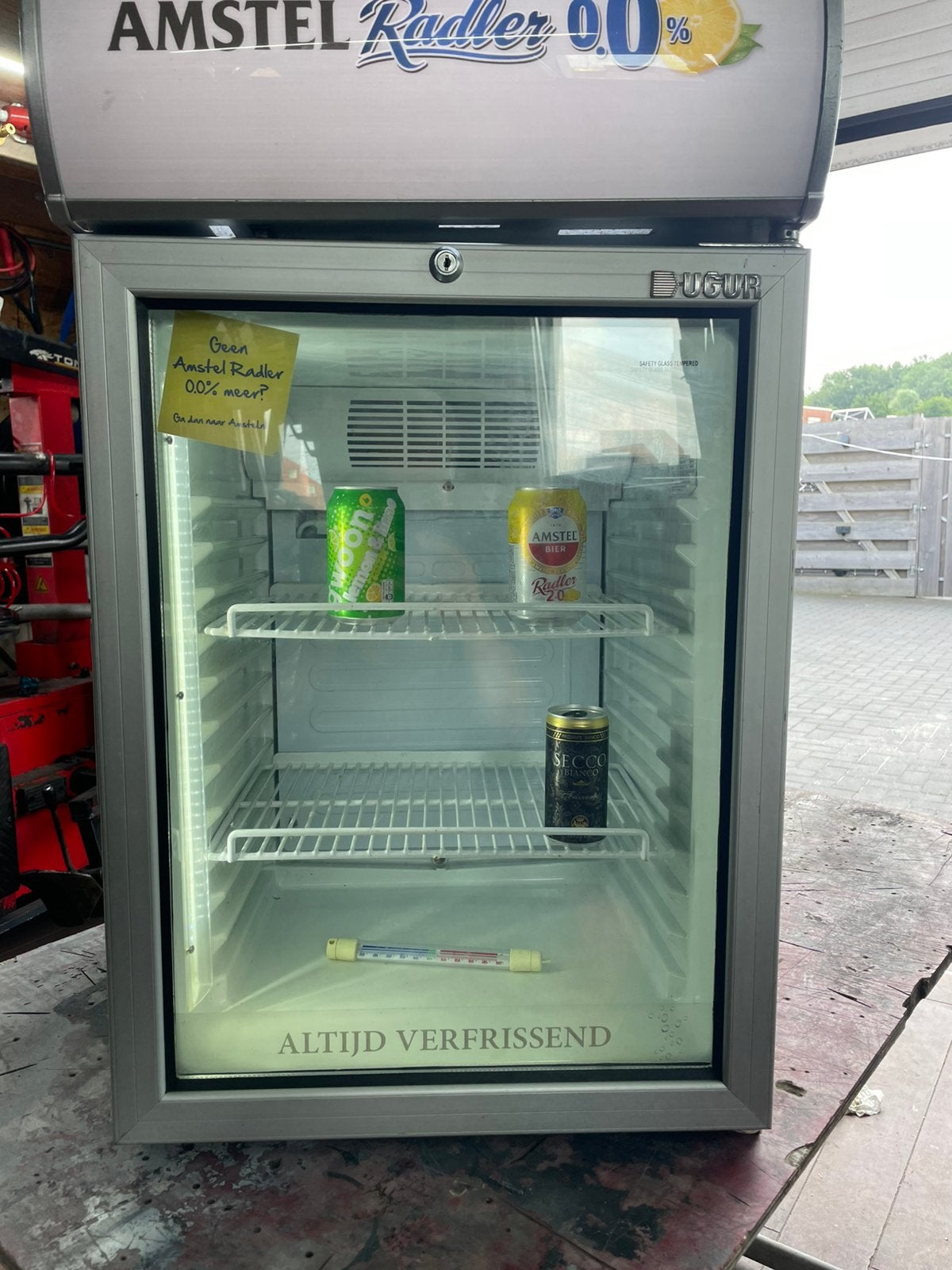 Glasdeur koelkast (horeca kwaliteit van UGUR), ijskoud, 85 tot 120 cm, Ophalen of Verzenden, Minder dan 75 liter, 45 tot 60 cm