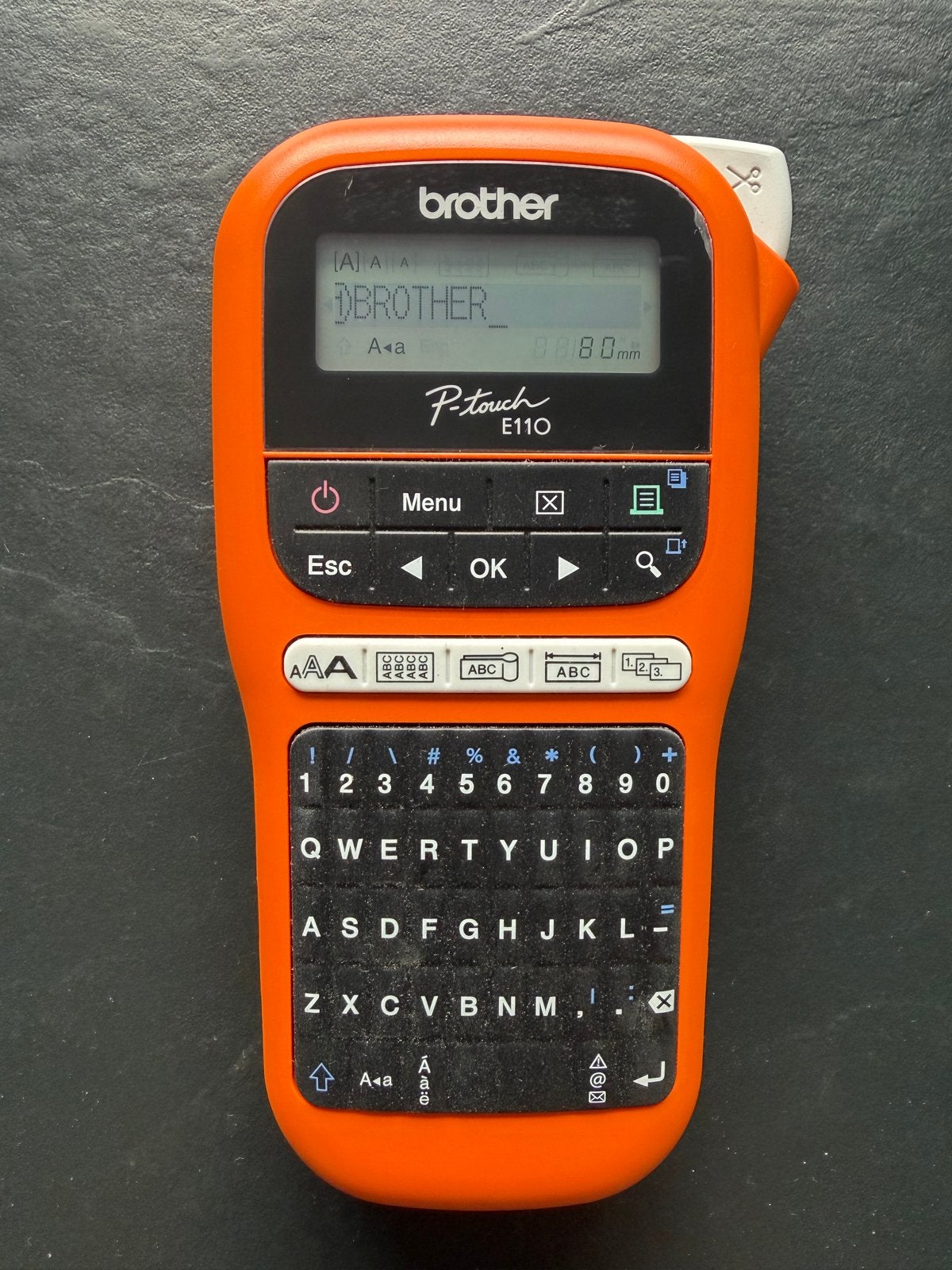 Brother P-Touch E110 labelprinter - zo goed als nieuw, Ophalen of Verzenden, Zo goed als nieuw, Qwerty, Tape-label
