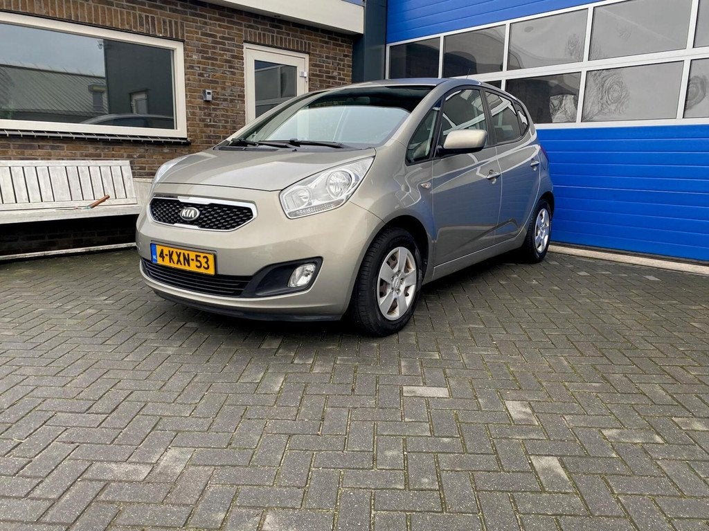 Kia Venga 1.4 CVVT 20th Anniversary camera airco, Auto's, Kia, Voorwielaandrijving, Euro 5, Gebruikt, 4 cilinders