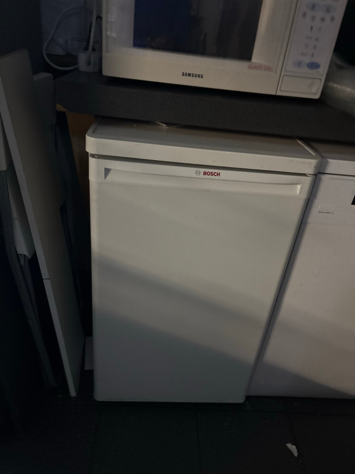 Bosch tafelmodel koelkast, ophalen bij VvWilhelmus, 75 tot 100 liter, Ophalen, 85 tot 120 cm, Zonder vriesvak
