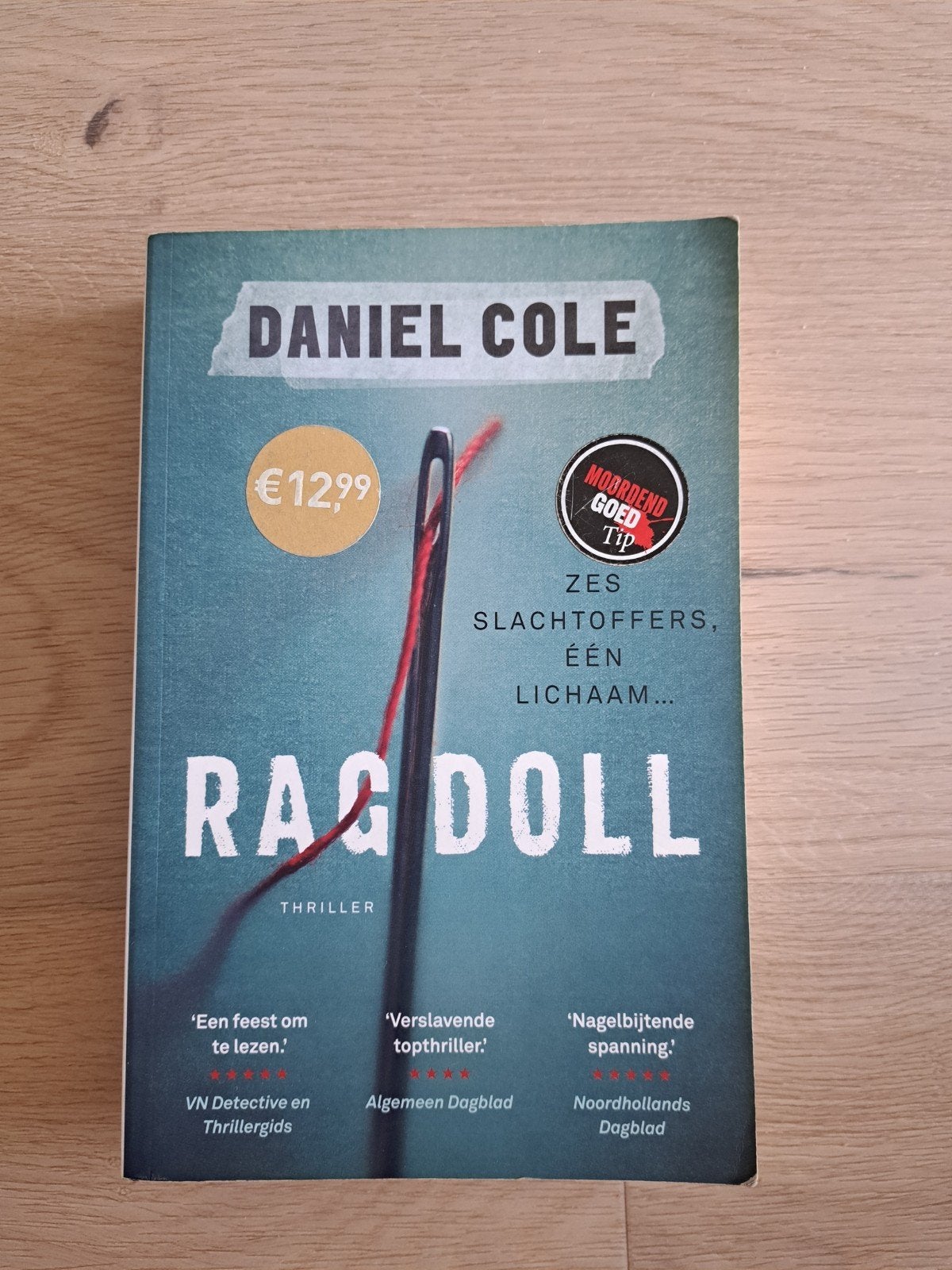 Ragdoll - Daniel Cole (Thriller), Ophalen of Verzenden, Gelezen, Daniel Cole, Wereld overig