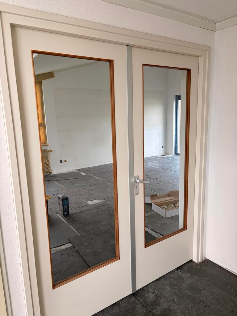 Dubbele binnendeur met glaspanelen incl. Kozijn, Doe-het-zelf en Verbouw, Deurkozijn, Zo goed als nieuw, 150 tot 225 cm, Hout
