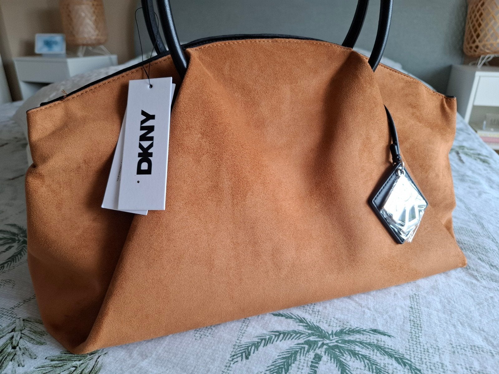 DKNY Handtas - Nieuw met labels, Ophalen of Verzenden, Nieuw, Bruin, Handtas