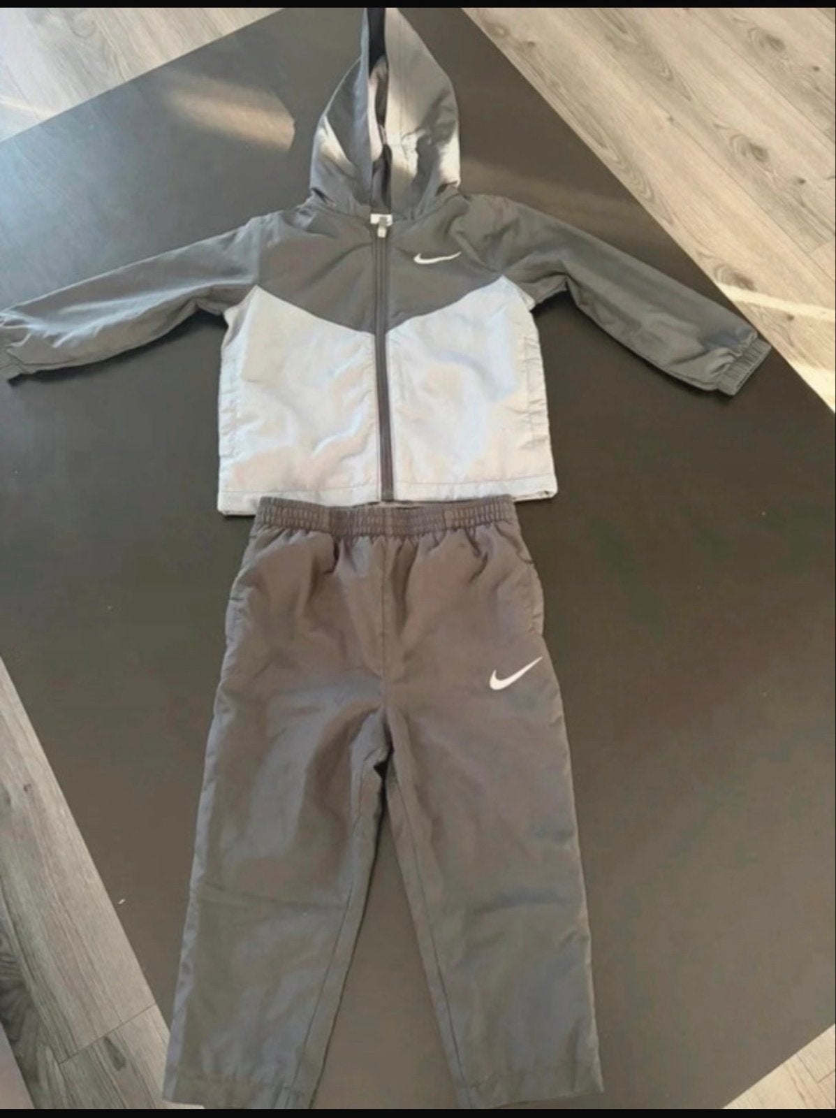 Nike trainingspak jongens maat 86/92, Ophalen of Verzenden, Gebruikt, Jongetje, Setje