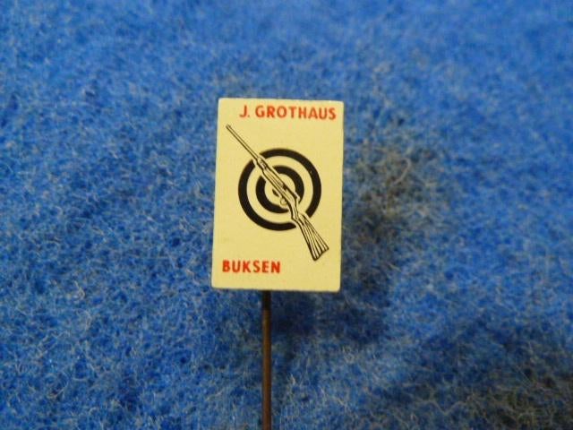 Speldje J. Grothaus buksen, Verzamelen, Speldjes, Pins en Buttons, Ophalen of Verzenden, Zo goed als nieuw, Overige onderwerpen