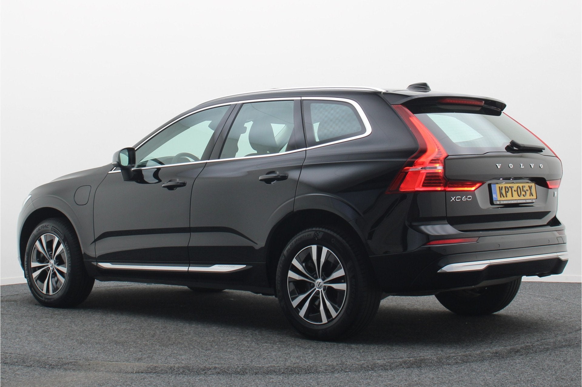 Volvo XC60 2.0 Recharge T6 AWD Inscription Panoramadak, Appl, Automaat, Dealer onderhouden, Stof, Gebruikt