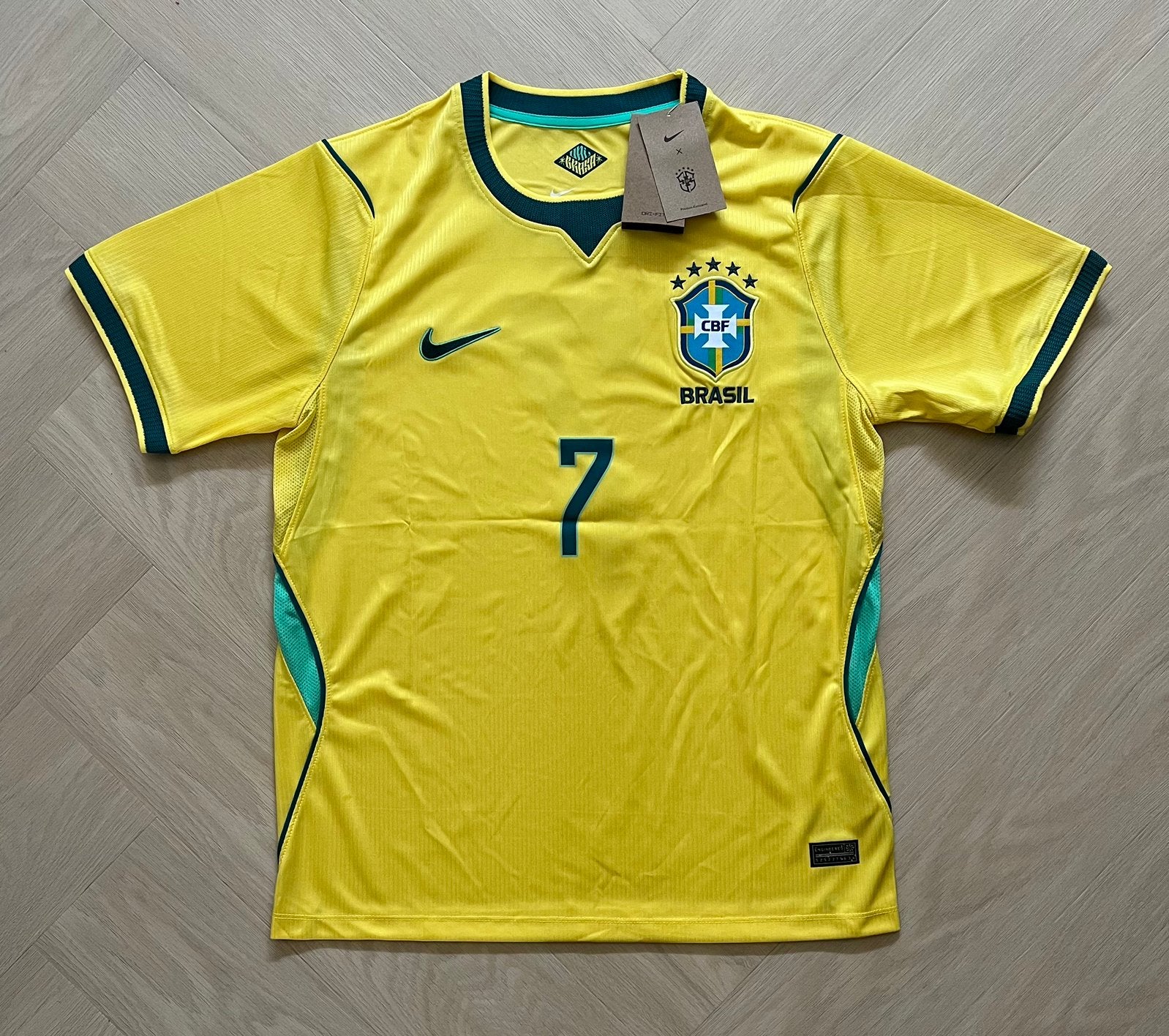 Brazilie thuis Vini, Maat M, Verzenden, Nieuw, Shirt