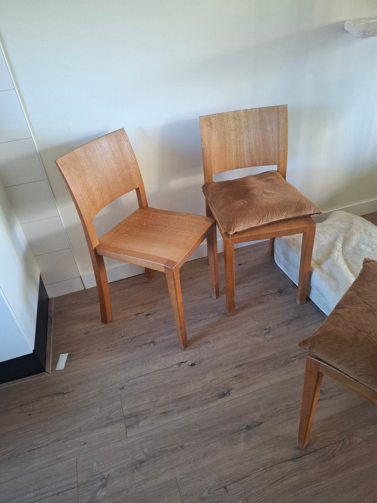 Set van 2 houten stoelen met kussens, Ophalen, Gebruikt, Twee, Bruin