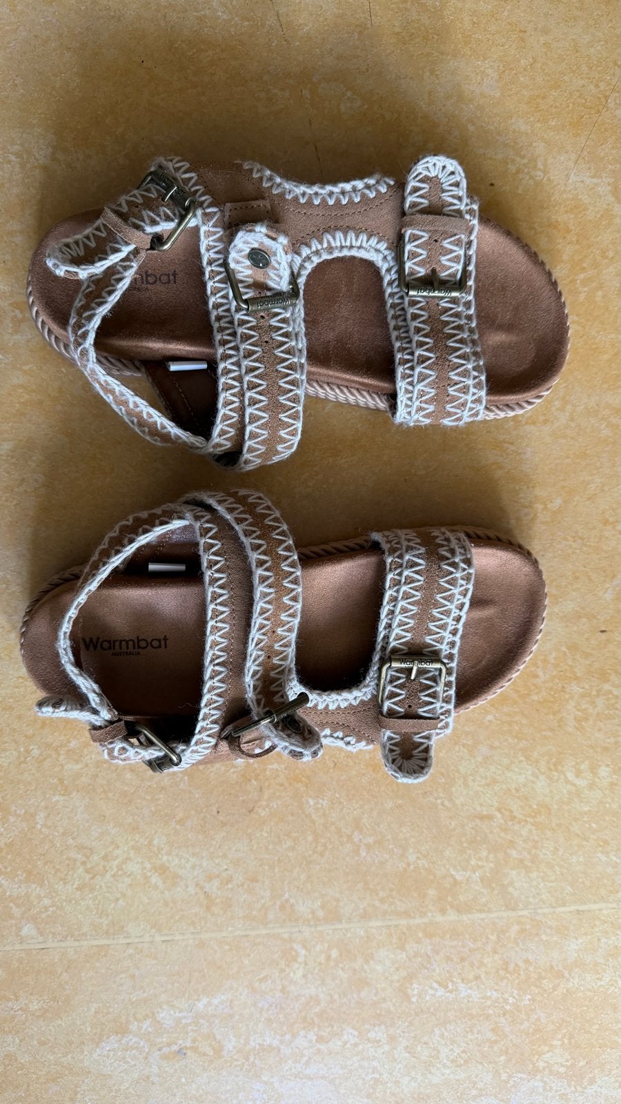 Warmbat sandalen maat 38, Kleding | Dames, Schoenen, Ophalen, Bruin, Sandalen of Muiltjes, Zo goed als nieuw