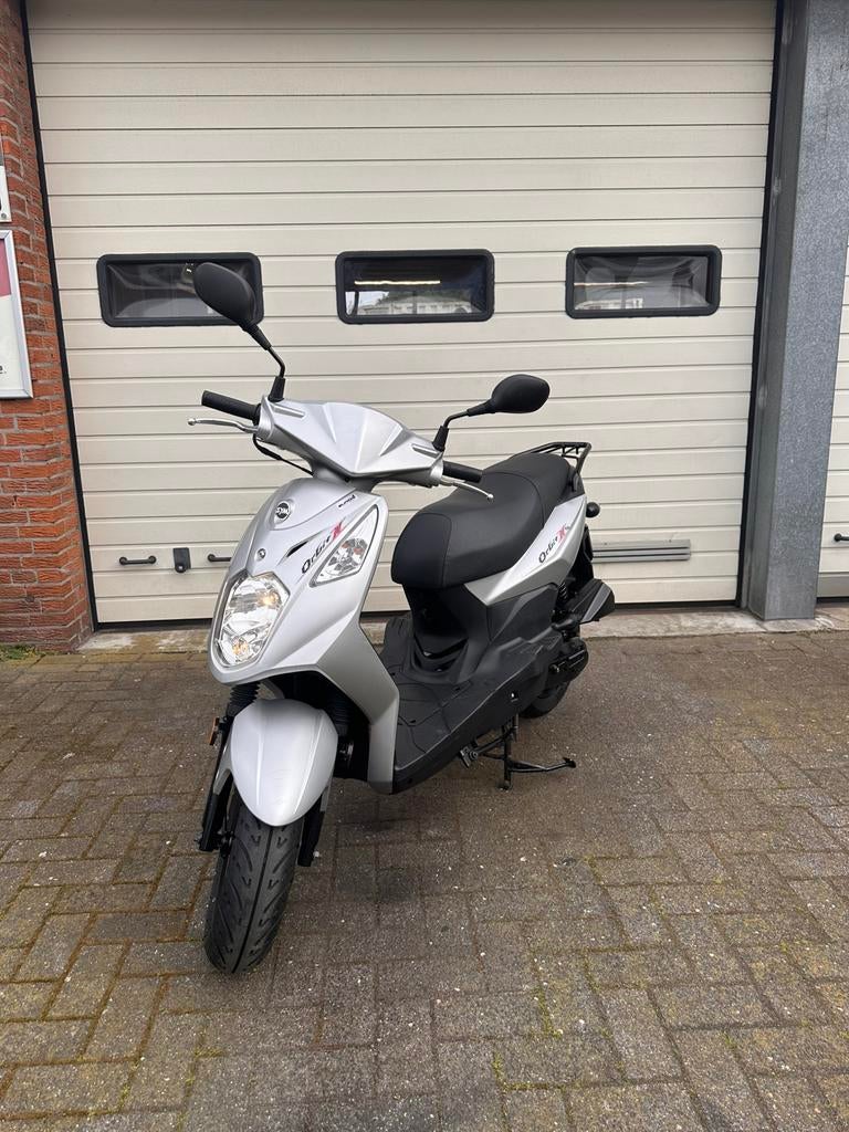 Sym Orbit 2 | 45km | Nieuwstaat, Fietsen en Brommers, Ophalen, Maximaal 45 km/u, Zo goed als nieuw, Benzine