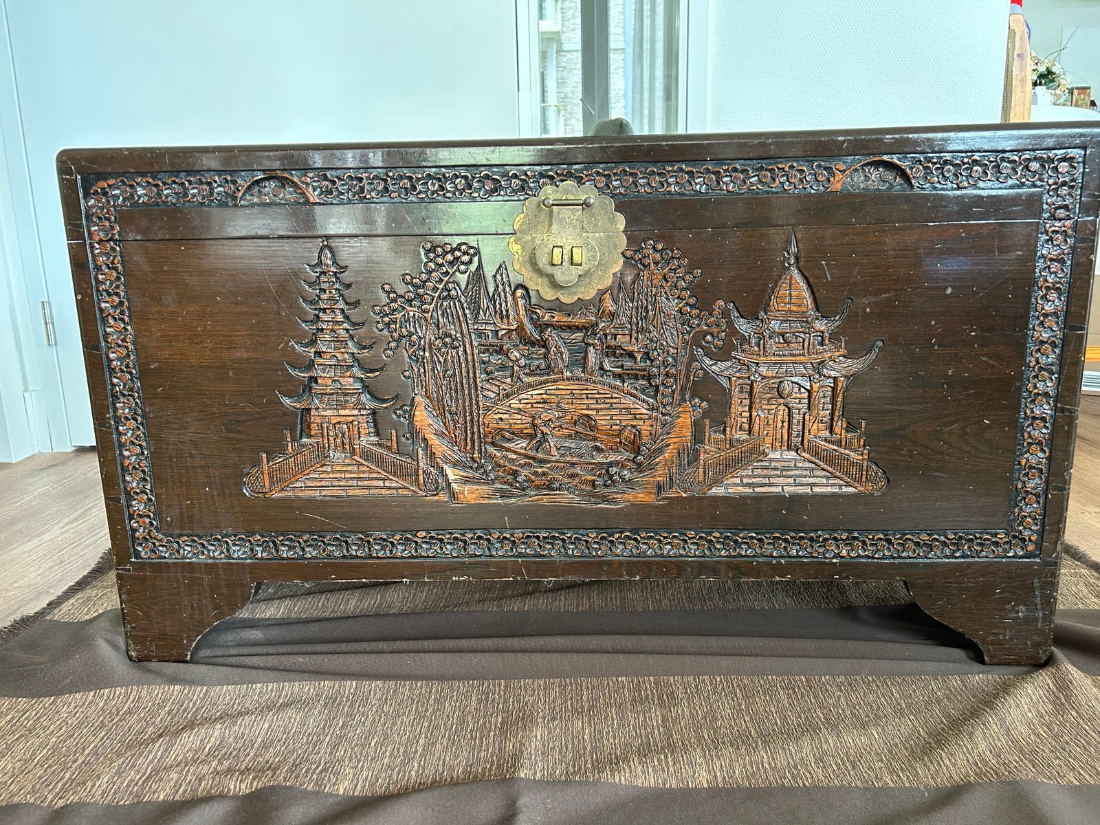 Kamfer kist uit indonesie., Ophalen, 50 – 75, Minder dan 50 cm, Gebruikt