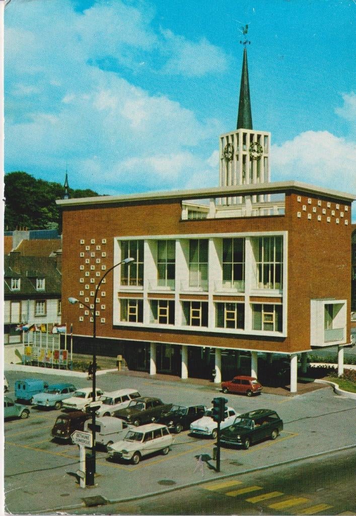 Frankrijk, Saint-Pol-sur-Ternoise met auto's, Peugeot 404, Ophalen of Verzenden, 1960 tot 1980, Gelopen, Frankrijk