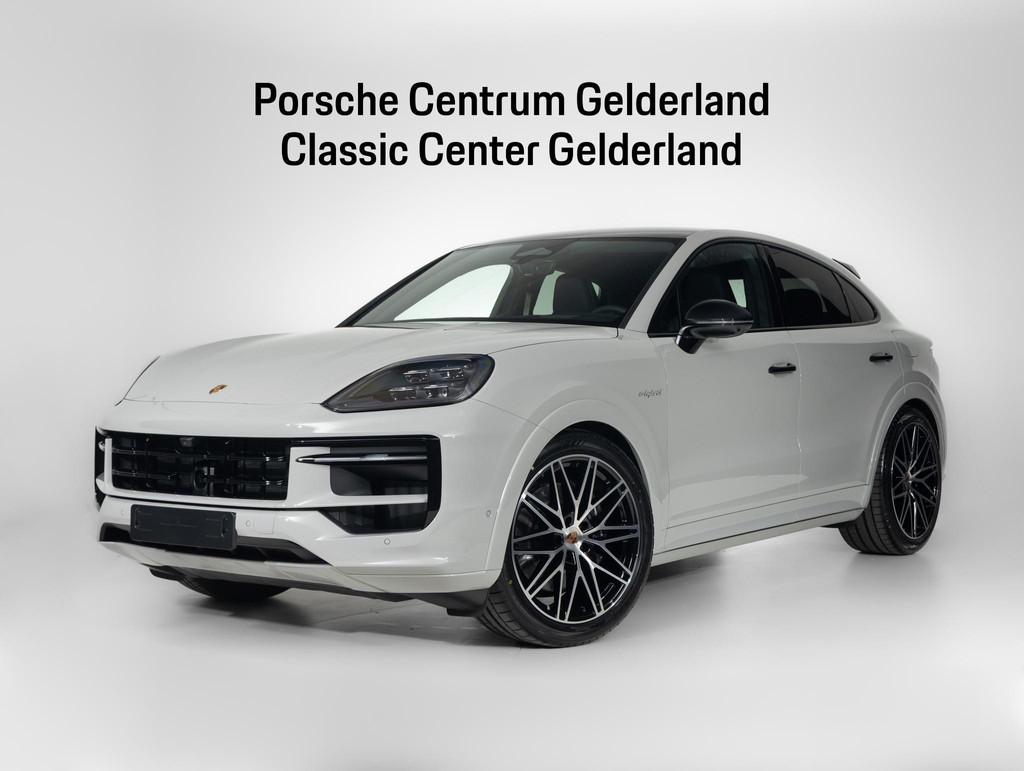 Porsche Cayenne Coupé E-Hybrid Black Edition, Auto's, Porsche, 2995 cc, Met garantie (alle), 4 stoelen, 26 kWh