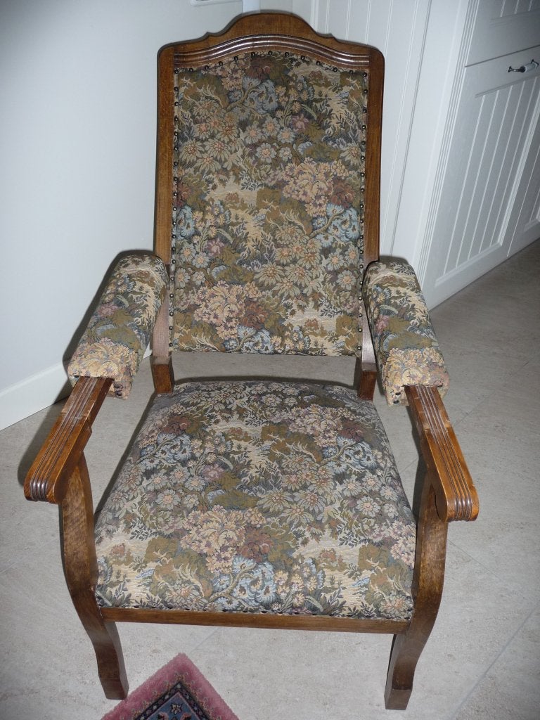 Prachtige eiken Fauteuil met verstelbare armlegger, Ophalen, Hout, 75 tot 100 cm, Zo goed als nieuw