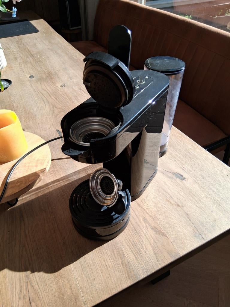 Senseo HD6592 Switch 2-in-1 Koffiezetapparaat Zwart, Ophalen, Afneembaar waterreservoir, Koffiemachine, Zo goed als nieuw