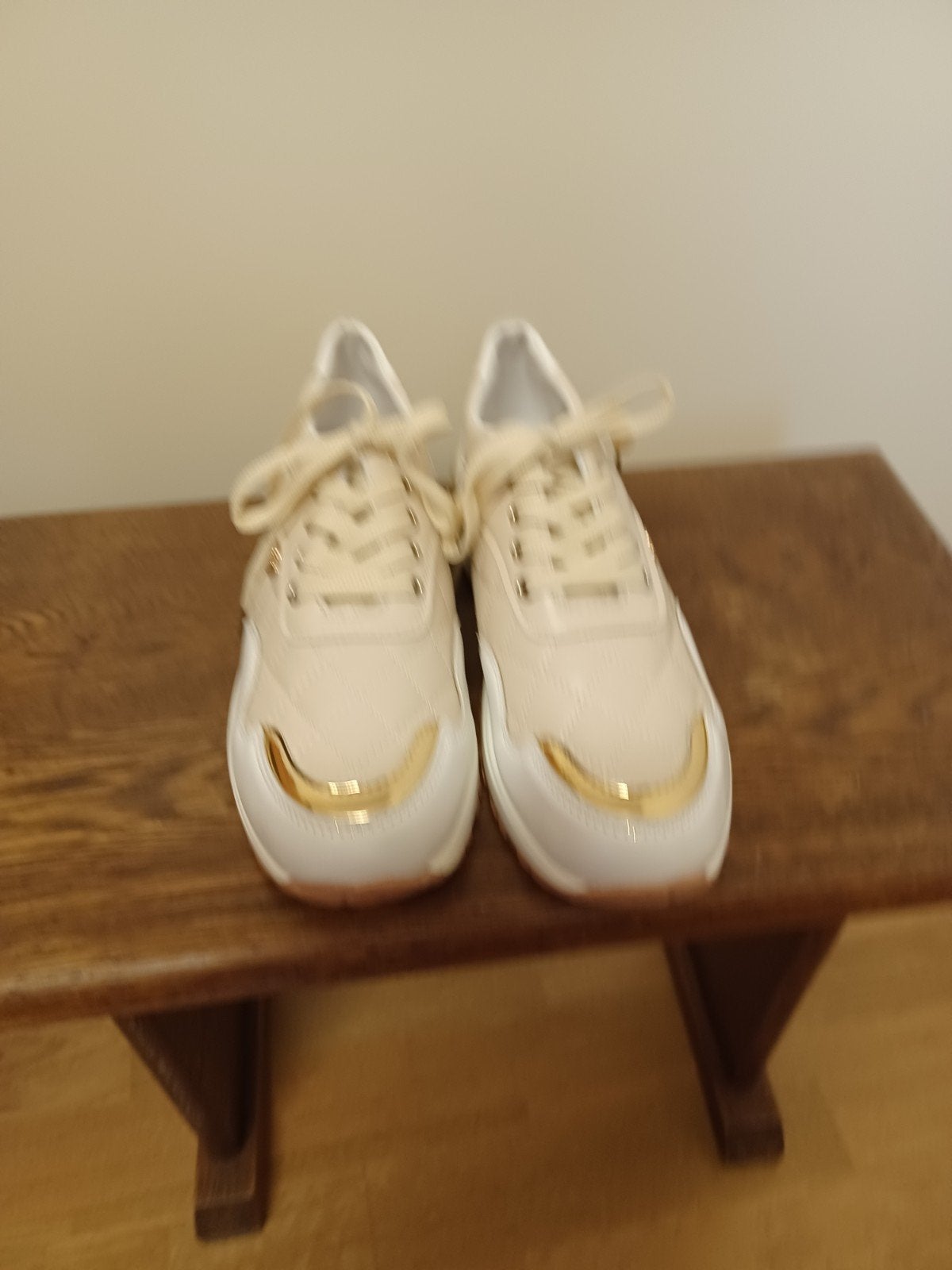 Nieuwe dames sneakers maat 40 - Zonder prijskaartje, Ophalen of Verzenden, Nieuw, Sneakers of Gympen