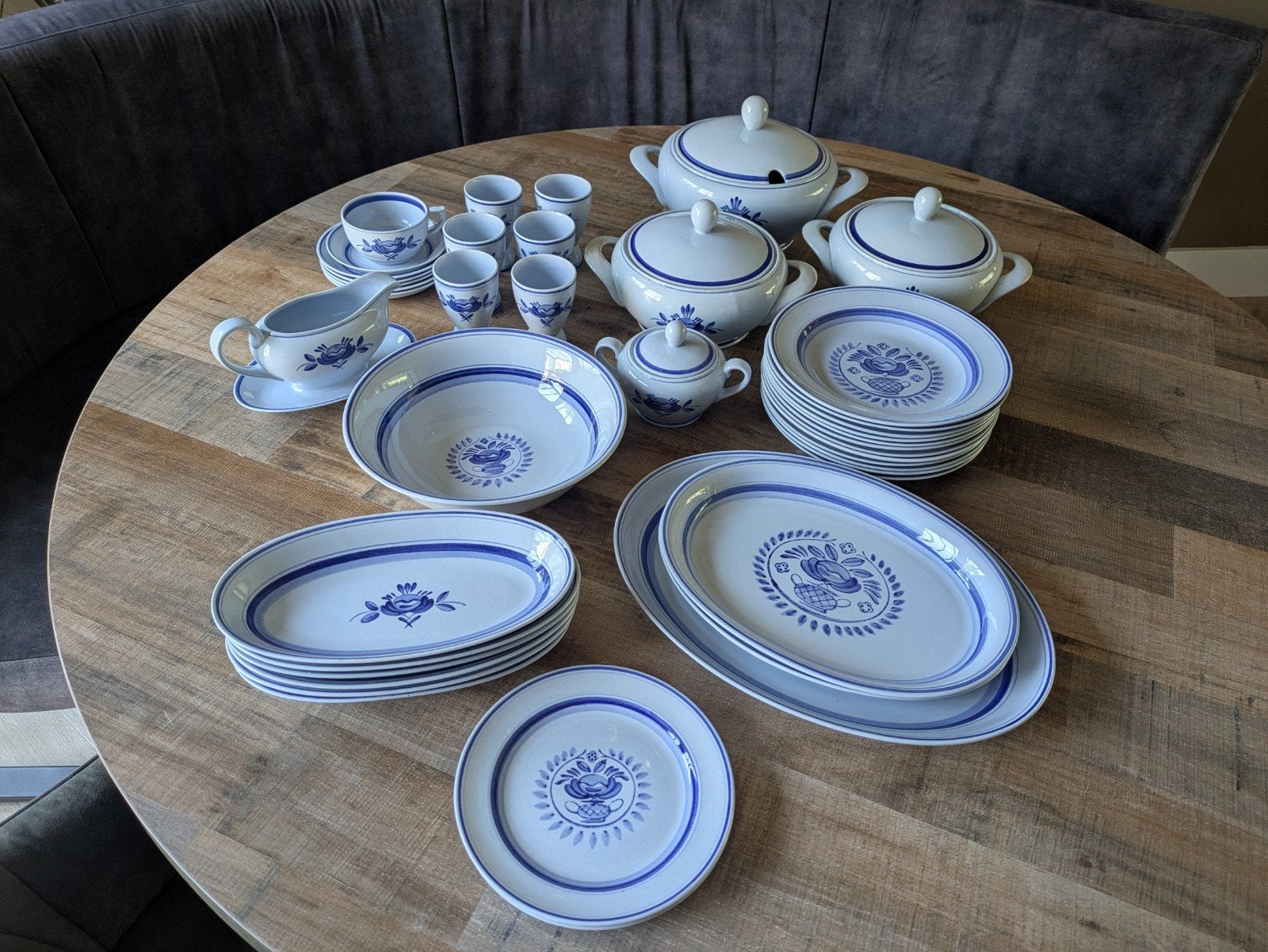 Uitgebreid 41-delig Arabia Finland servies - Handbeschilderd, Antiek en Kunst, Ophalen