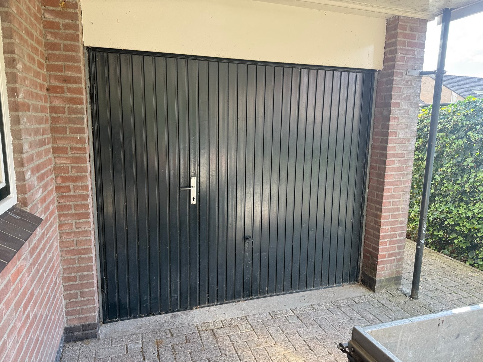 Gebruikte garagedeur, groen, met loopdeur, Ophalen, Gebruikt, 120 cm of meer, Garagedeur