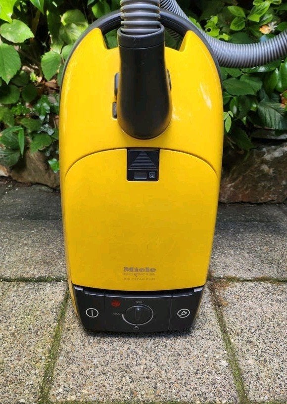 Miele Stofzuiger 1500 W, Ophalen of Verzenden