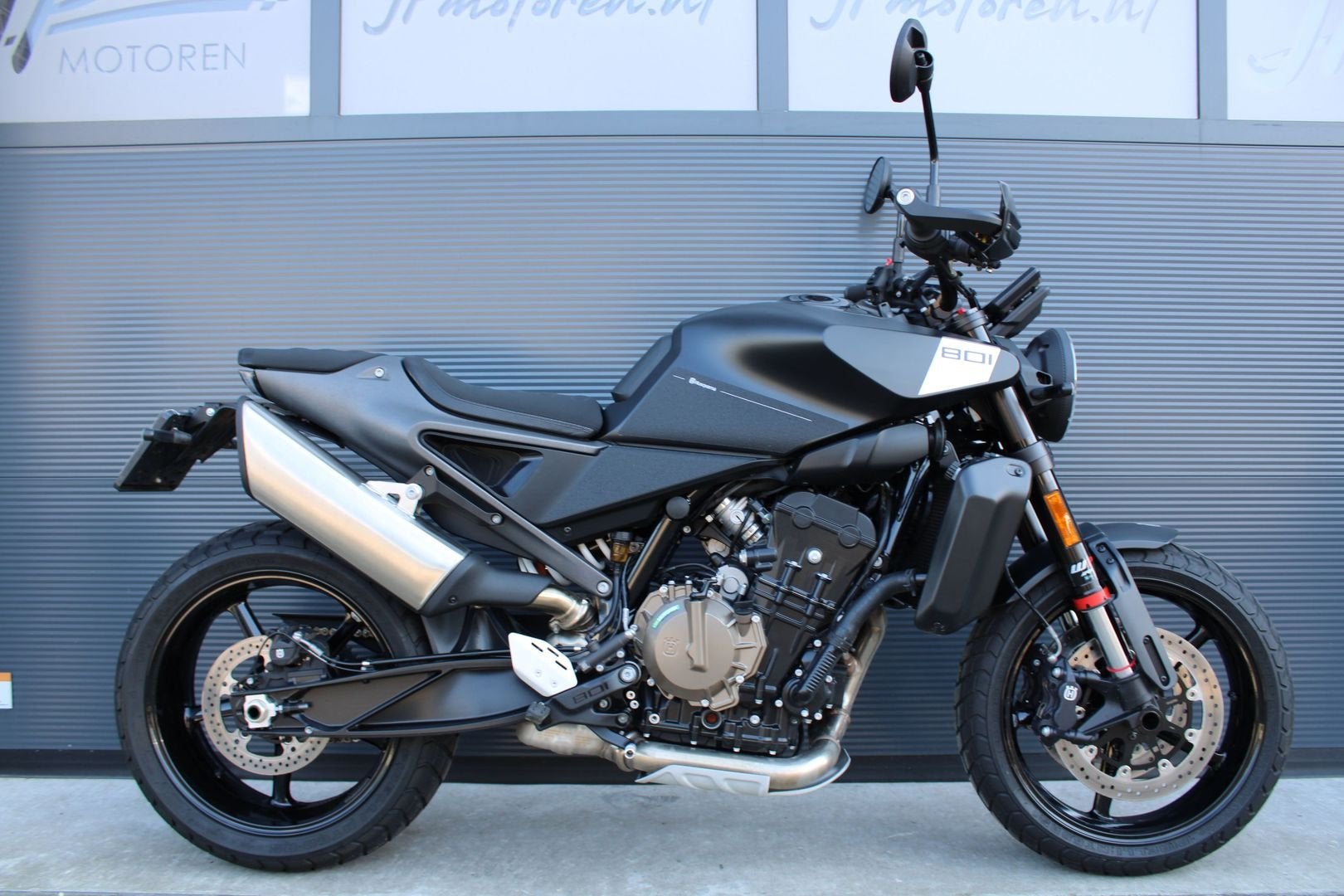 Husqvarna 801 Svartpilen KTM 790 (2024) *Org. NL*Fab.garanti, 2 cilinders, Motorrijbewijs A, Bedrijf, Onbekend