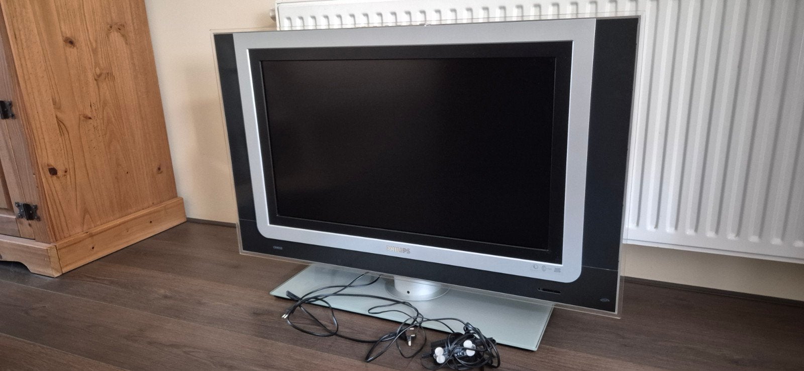 Philips 32PFP9830/10 LCD TV met Ambilight + afstandsbedienin, Ophalen, Philips, Gebruikt, 50 Hz