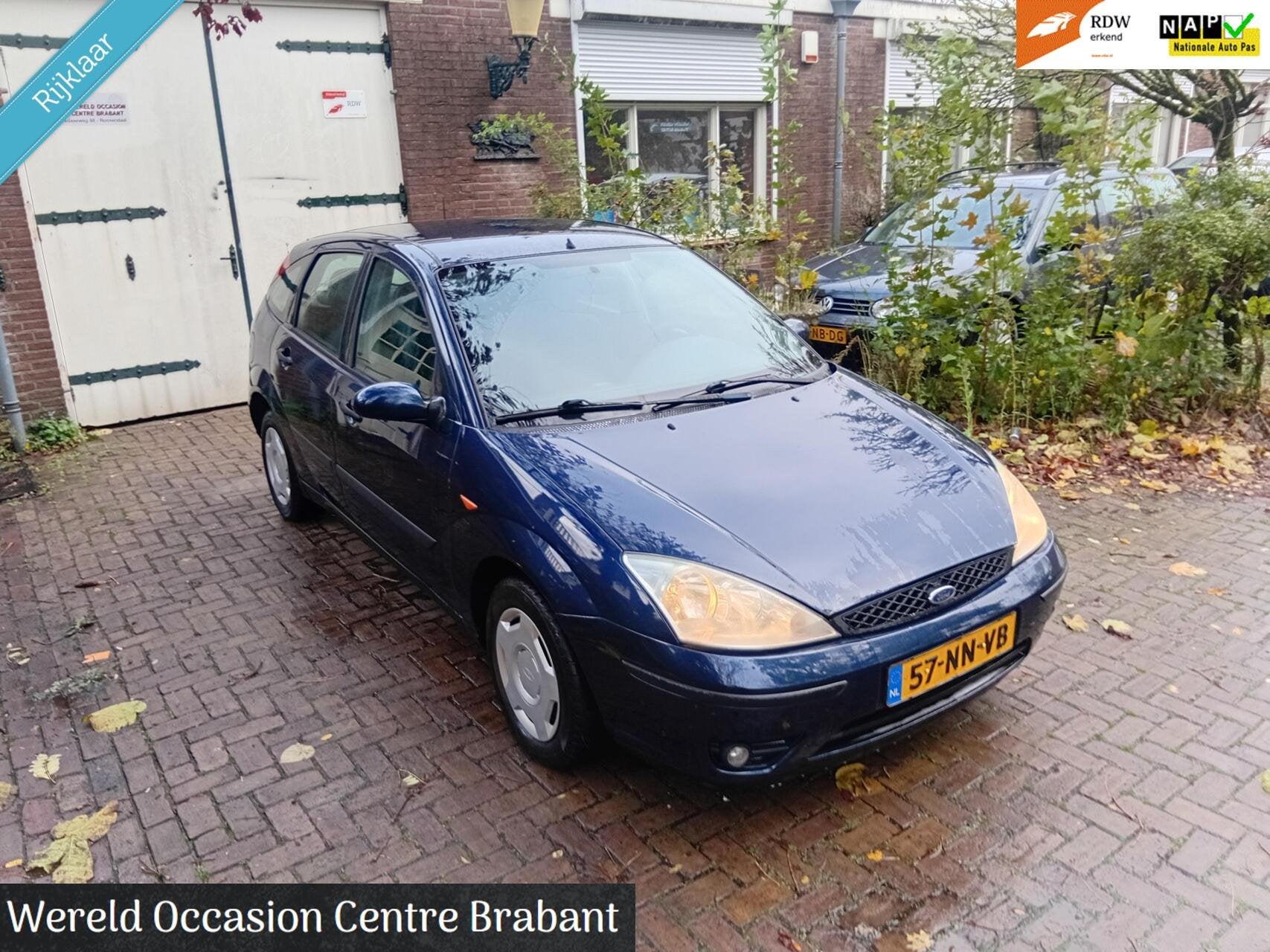 Ford Focus 1.6-16V Collection Apk 03 2027 1.6 en 1.8 ghia, Auto's, 1596 cc, Gebruikt, Blauw, 49 €/maand