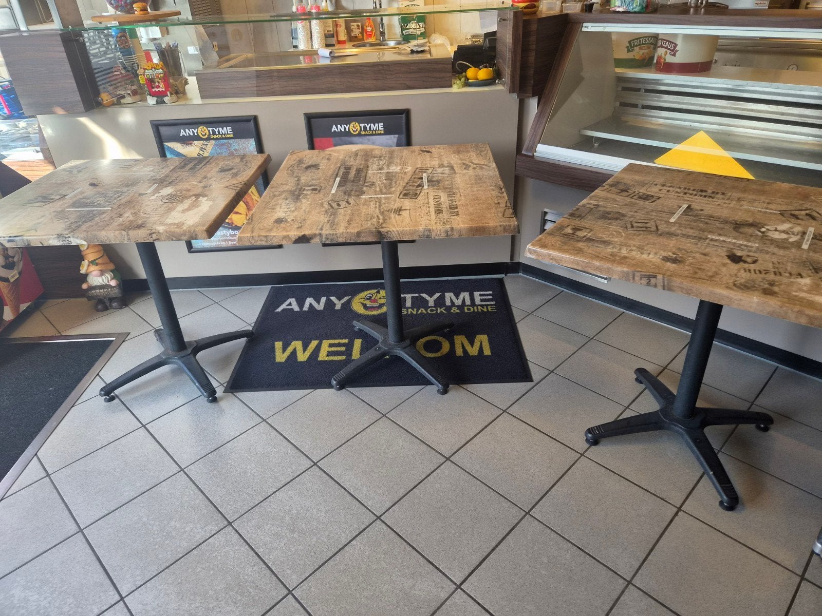 3 gebruikte vierkante tafels met industriële look, Zakelijke goederen, Ophalen, Gebruikt