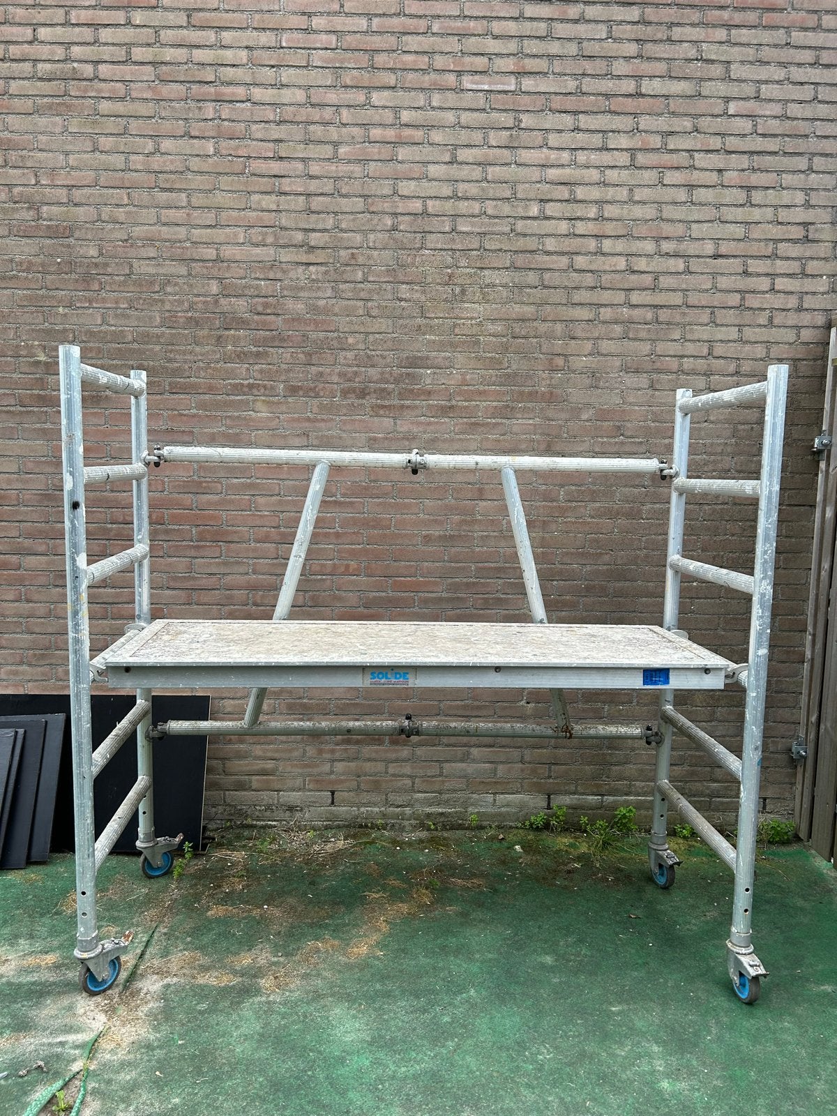 Gebruikte rolsteiger met 2 meter stahoogte, Ophalen, Gebruikt, Rolsteiger of Kamersteiger, 2 tot 5 meter