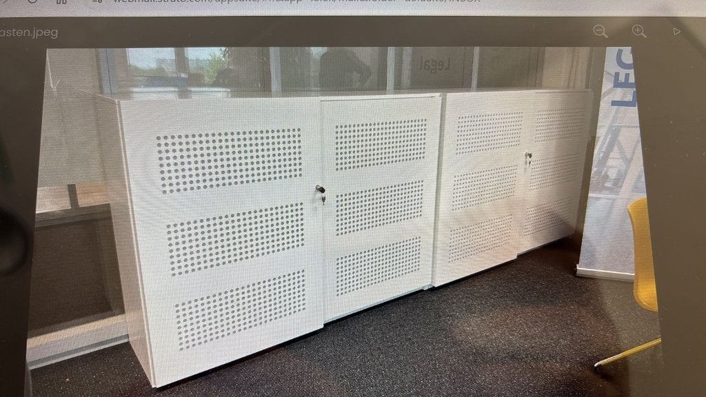 Schuifdeurkast (Gispen), Ophalen, 100 tot 150 cm, 100 tot 150 cm, Zo goed als nieuw