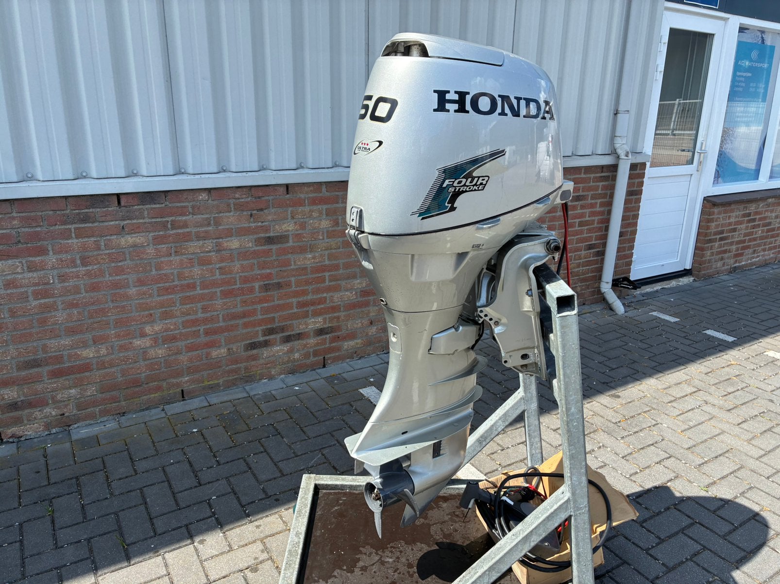 Honda 50 pk 4 takt , Powertrim, bj 2004 , nette staat !, Honda, Viertaktmotor, Ophalen of Verzenden, Info@acwatersport.nl