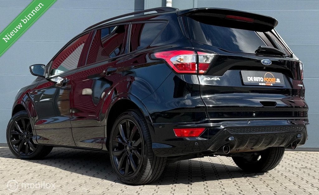 Ford Kuga 1.5 EcoBoost ST Line Trekhaak/Winterpack/LED/Clima, Voorwielaandrijving, 4 cilinders, Zwart, 14 km/l