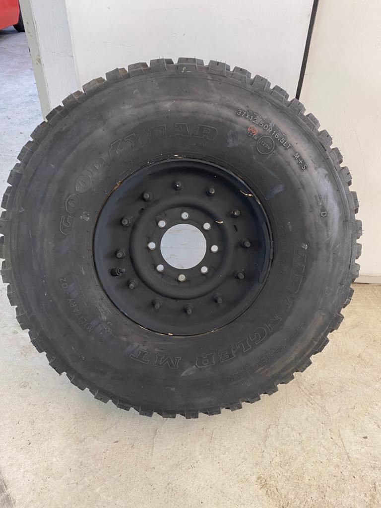 Hummer H1 wielen 37x12.50R16.5LT 4 stuks, Auto-onderdelen, Banden en Velgen, Ophalen, Banden en Velgen, Nieuw, Overige maten