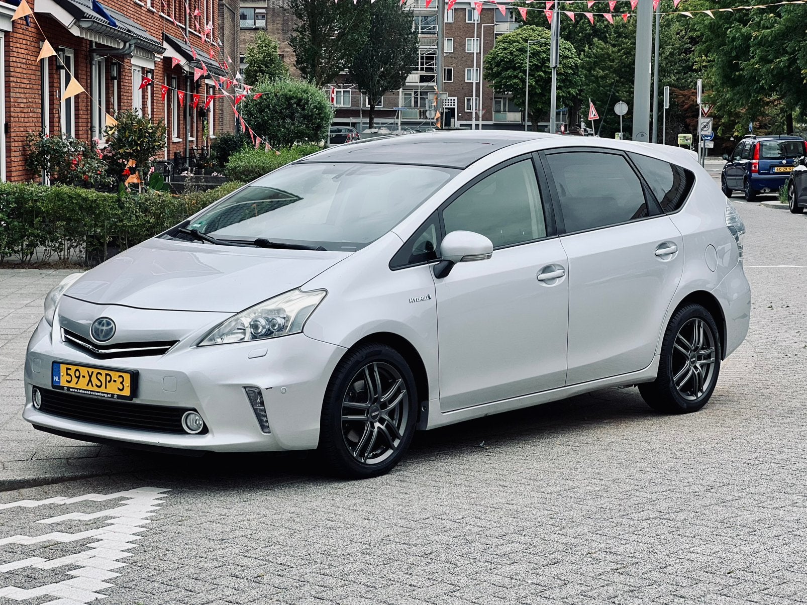Toyota Prius Wagon Dynamic 1.8 Full Hybrid 136PK 2012 Grijs, Auto's, Toyota, Zwart, 7 stoelen, 84 €/maand, Volledig hybride