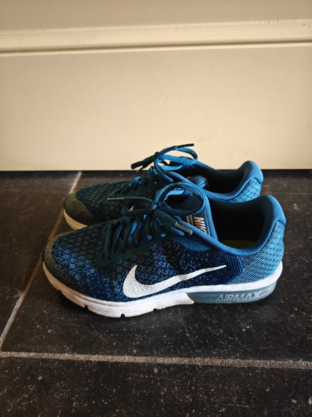Nike Air Max Sneakers  - Maat 37.5, Ophalen of Verzenden, Sneakers of Gympen