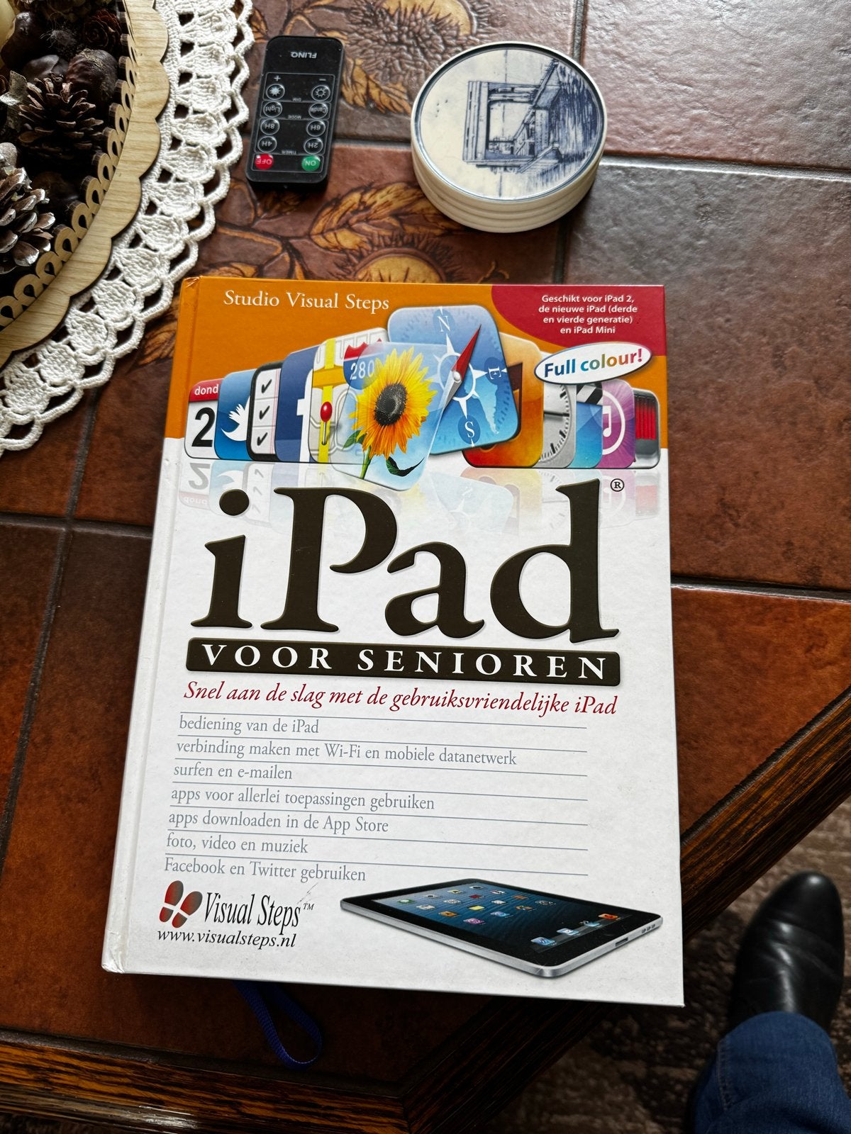 iPad voor Senioren - Studio Visual Steps (Full Colour), Boeken, Ophalen of Verzenden, Zo goed als nieuw, Software